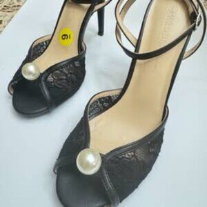 New Black Lace Ankle Strap Shoes. Size 9. 4 inch Heels
